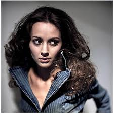 Amy Acker 8 Inch x 10 Inch Photo Angel Person of Interest Much Ado About  Nothing headshot looking away at Amazon's Entertainment Collectibles Store