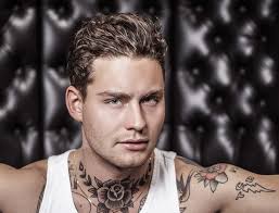 Musician | songwriter | wearer of suits | rock and/or roll. Douwe Bob Image