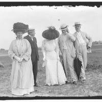 Tallest girl--Kate McManus. Smallest (next) Zorobell Hatley; (next) Louis  Blanchard (next) Edith McManus.They said they had been in mill work only  few weeks or months. Evidently they had ben quizzed before and