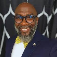 Edward Bonetti's Instagram, Twitter & Facebook