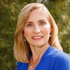 Jackie Mahan's Instagram, Twitter & Facebook