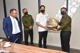 Selaras dengan arahan perintah kawalan pergerakan (pkp) yang diumumkan oleh jawatankuasa pengurusan bencana negeri sarawak (sdmc) pada 27 mei 2021, dimaklumkan bahawa segala urusan bayaran balik bpkns secara tunai di kaunter spans akan ditutup sementara waktu selama dua (2) minggu mulai 29 mei 2021 sehingga 11 jun 2021. Upm Kampus Bintulu Sebagai Hub Penyelidikan Perhutanan Di Sarawak Universiti Putra Malaysia Kampus Bintulu Sarawak