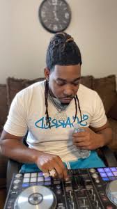 Arkansas Worldstar (share your fight video's music or drama)