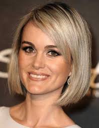 Carres De Stars Faciles A Vivre Coupe De Cheveux Cheveux Carre Court Cheveux Raides