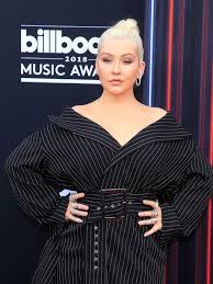 Christina maría aguilera (/ˌæɡɪˈlɛərə/, spanish: Christina Aguilera Die Diva Fliegt Aus Dem Goldenen Kafig