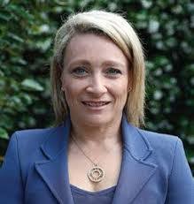 Alicia Minter's Instagram, Twitter & Facebook