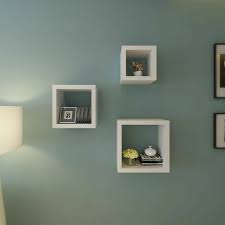 Facile à fixer, une étagère murale est idéale pour décorer votre pièce ou vous permettre de gagner en rangement. Etagere Murale Cube A Prix Mini