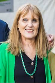 La Asociación Argentino Irlandesa Almirante Brown lamenta el fallecimiento  de su socia y amiga Silvia Lynch. Silvia nos acompañó tantos años siendo  jurado dentro del Certamen Irlanda de Cuento, y presentándose en