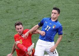 20.02.2022 · giacomo raspadori and gianluca scamacca, both of whom have been strongly linked with moves to the san siro, reminded inter of their quality with a goal apiece in the first half and there was no. Roma Like Raspadori As Zaniolo S Replacement