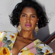 Rachelle Logan's Instagram, Twitter & Facebook