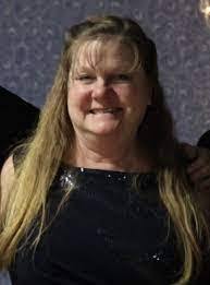 Dawn Gowing's Instagram, Twitter & Facebook