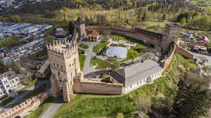 Lutsk Castle Lubart S Castle Upper Castle Lutsk Ukraine Built By Demetrius Of Liubar Liubartas Prince Of Lutsk Liubar Volhynia C 1340 3 Main Towers Built 16th 17th Centuries Open To The Public