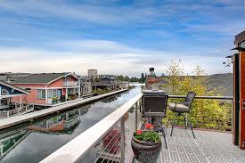 English country garden by you tube audio,2. A Porthole Into Houseboats As Sleepless In Seattle Turns 25