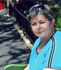 Linda Downard's Instagram, Twitter & Facebook