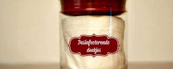deze desinfecterende doekjes zijn super handig in gebruik als je even snel iets wilt schoonmaken en s schoonmaken babydoekjes natuurlijke verzorgingsproducten
