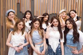 Fromis_9 공식 트위터 fromis_9 official twitter. Fromis 9 Kembali Dengan Konsep Liburan Virtual Saat Pandemi Di We Go Antara News