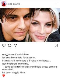 O, quantomeno, esiste una persona che il papà dell'ex concorrente di amici ha definito morosa. Noggyz2oknkchm