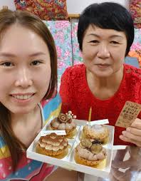 Swee Wong 祝我家母亲大人生日快乐🎂 身体健康最重要💪🏼 🎉🎉🎉🎉🎉