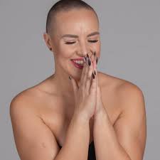 In spring 2019, photographer Joe Neely caught a truly heartwarming moment  that quickly touched people all over the world. While