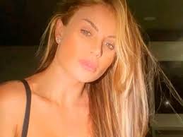 Sara Uribe sin ropa “Súper chica”, le dicen a Sara Uribe por foto en una  tina sin ropa : “Súper chica”, le dicen a Sara Uribe por foto en una tina  sin