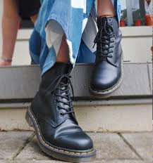 Das ist das neue ebay. Lederstiefel Chelsea Boots Schuhe Sandalen Dr Martens