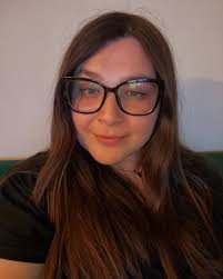 fácil hay fotos de mínimo 5 meses atrás 🥰