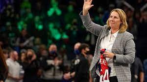 USA Basketball: No comment on coach tweets referencing Caitlin Clark