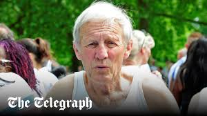 Bruce Tulloh, barefoot runner