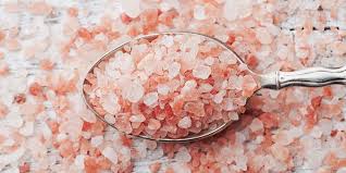 How Himalayan Pink Salt Can Relax Your Body Boost Electrolytes And Make Your Skin Glow Pink Himalayan Salt Benefits Himalayan Pink Salt Pink Salt Benefits