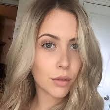 Courtney Lundquist's Instagram, Twitter & Facebook