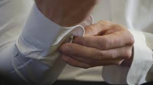 A single cuff shirt will not use the kiss cuffing. instead, the two cuff edges overlap one another, making a barrel shape. Man Put On Cufflinks Buttoning White Shirt Hd Footage Video Stock Photos Royalty Free Images Vectors Footage Yayimages