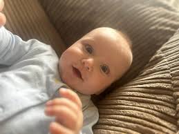 Can someone clean up old family photo?