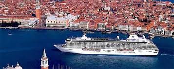 Resultado de imagen de Venecia cruceros gigantes