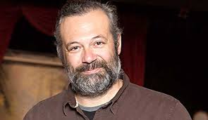 Oyunun tüm sahnelerinde yer alan ve dolayısıyla işin yüklü kısmını sırtlayan levent üzümcü'nün diğerlerinden bir adım öne çıktığı gerçekin yazarı ise fransız romancı ve oyun yazarı florian zeller. Levent Uzumcu Tek Kelime Etmiyorsunuz Istifa Ediyorum