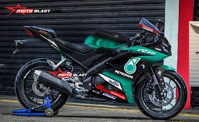 Semalam, tular foto yamaha y15zr dengan grafik silver merah yang lengkap dengan tema watak ultraman. Yamaha R15 V3 Livery Petronas Srt Gp 2019 Motoblast