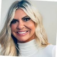 Amy Fehr's Instagram, Twitter & Facebook