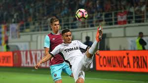 Romario moise prefers to play with right foot. IoniÅ£Äƒ E Sincer Meritam SÄƒ Fiu Convocat Romario Moise A Explicat Secretul Golului SÄƒu Zi De Zi Fac Asta La Antrenamente