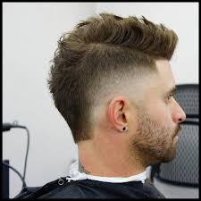 Coupe courte homme avec dégradé américain medium. Populaire Coupe De Cheveux Mohawk Images Fonds D Ecran Coupe De Cheveux Cheveux Coiffure