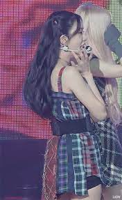 Blackpink reaction to bts on 2020; Blackpink Gifs Wifflegif