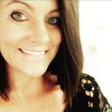 Karen Yeomans's Instagram, Twitter & Facebook