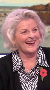 Lionel Richie shares how the smash hit 'All Night Long' got its name...🕺