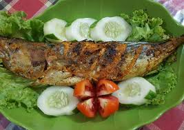 Olesi minyak goreng, lalu bakar hingga matang. Resep Ikan Tongkol Bakar Resep Masakan Indonesia