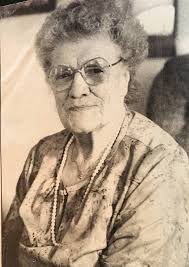 Photo of the Ed and Lela Flynn home at Bill's Creek. Somewhat off the  beaten path but still a very old homeplace. My Grandmother Diza Hall Frady  and I would walk through