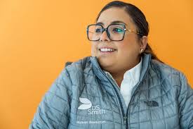 From line worker to HR, see how Spanish interpreters help DS Smith