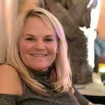 Donna Mangum's Instagram, Twitter & Facebook