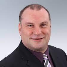 Michael Bommer's Instagram, Twitter & Facebook