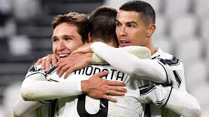 Portuguese footballer cristiano ronaldo plays forward for real madrid. Fussball Cristiano Ronaldo Mit 750 Tor Bei Juventus Sieg In Cl