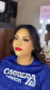 Un bello social 😻 amamos los looks neutros, con labios rojos❤️, RSV 📲  (871) 413 9358. , Citas DISPONIBLES este fin de semana, Los looks mas  ESPECTACULARES solo en: @jesusmaciassalon , Pestañas: ...