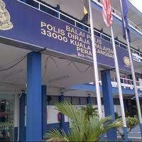 Mangsa pada ketika itu dalam perjalanan pulang daripada tugasan perintah kawalan pergerakan (pkp) telah terbabas. Ibu Pejabat Polis Daerah Kuala Kangsar 181 Visitors