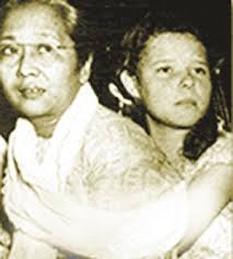 Kami dah jumpa kembar rosmah, dan dia masih muda remaja. Natrah Meninggal Dunia I L M U A N M U D A